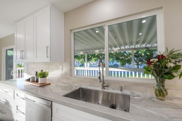 Detail Gallery Image 10 of 43 For 3445 Don Ortega Dr, Carlsbad,  CA 92010 - 3 Beds | 2 Baths