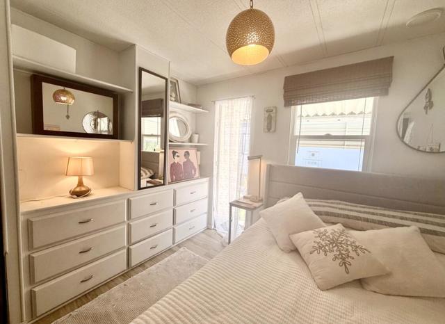 Image 15 of 41 For 74711 Dillon Rd Spc 1013