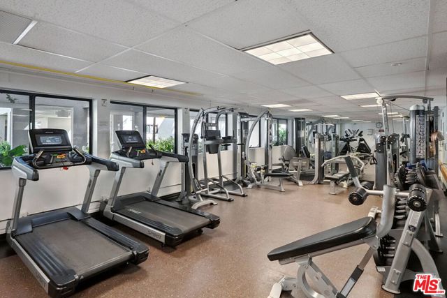 140 Ocean Park Boulevard, Santa Monica CA: https://media.crmls.org/mediaz/b3157a74-e698-4ecc-8d12-0c19ddb0717e.jpg