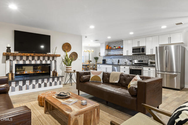 Detail Gallery Image 9 of 52 For 4741 Avenida Del Sol, Joshua Tree,  CA 92252 - 4 Beds | 3 Baths