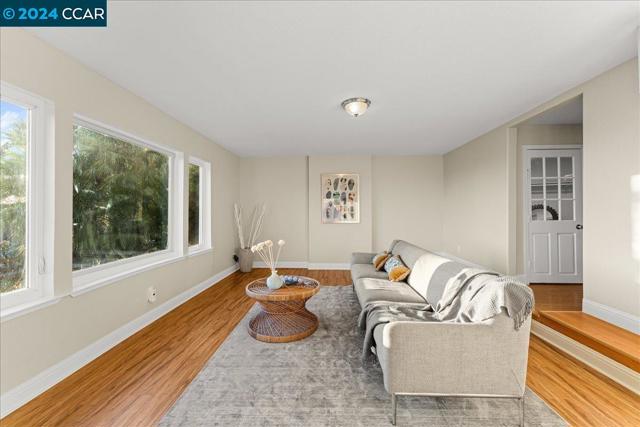 Image 49 of 60 For 900 Spruce Street