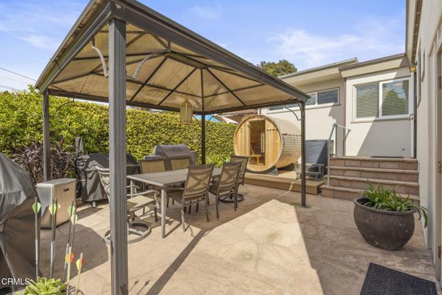 109 Shamrock Drive, Ventura CA: https://media.crmls.org/mediaz/b3180c03-bfdd-4069-8fc9-d4175a2677cd.jpg