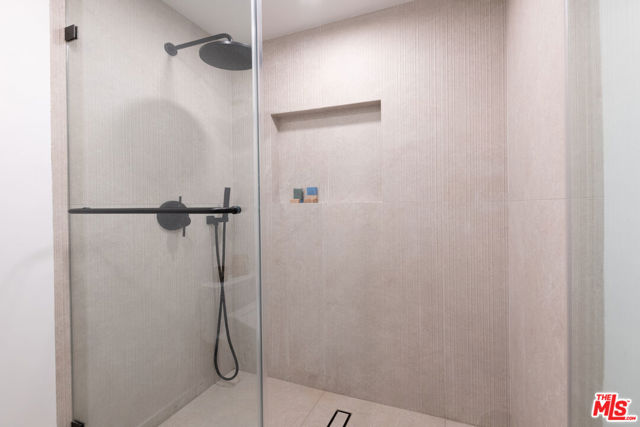 14539 Benefit Street, Sherman Oaks CA: https://media.crmls.org/mediaz/b318c6ed-78ae-4a7f-8d4f-b7a55f62c2eb.jpg