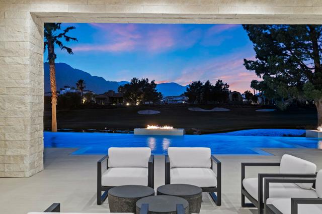 53603 Via Mallorca, La Quinta CA: https://media.crmls.org/mediaz/b31a1fe4-3f76-44cc-b7d9-cf664aac7134.jpg