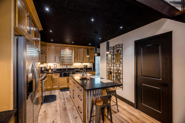 Image 40 of 62 For 48806 Barrymore Street