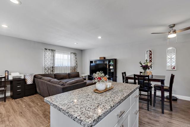 Detail Gallery Image 10 of 21 For 8943 El Mirador Dr #4,  Elk Grove,  CA 95624 - 2 Beds | 1 Baths