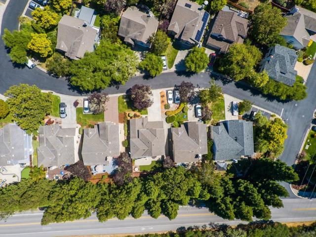 205 Sidesaddle Circle, Scotts Valley CA: https://media.crmls.org/mediaz/b31c1133-296a-4a00-9592-d05bb1720816.jpg