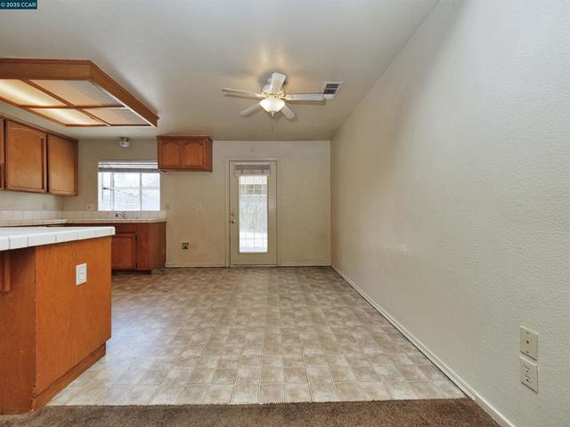 4212 Dunster Drive, Salida CA: https://media.crmls.org/mediaz/b31c1a4d-219e-4bbd-927a-b28d7282be0b.jpg