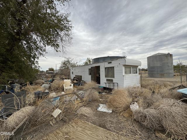 Detail Gallery Image 6 of 38 For 8605 E Avenue J, Lancaster,  CA 93535 - 5 Beds | 2 Baths