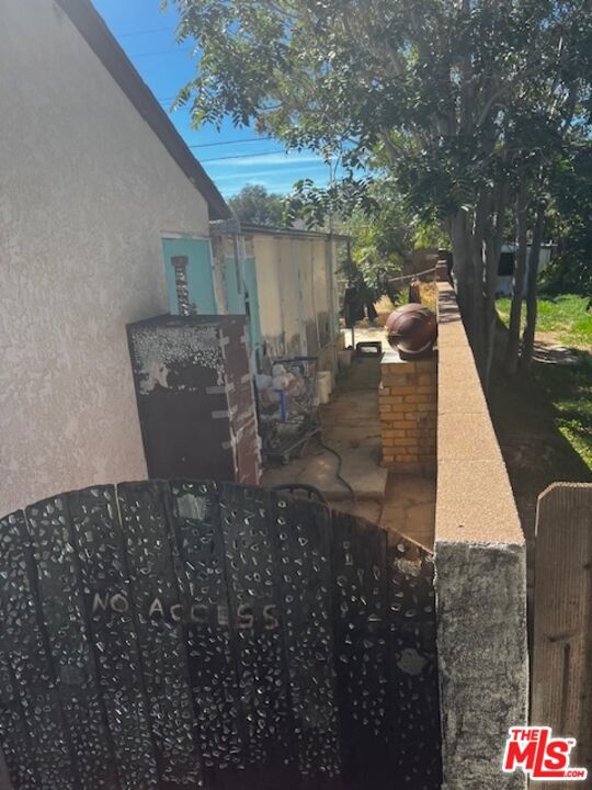 38633 Lemsford Avenue, Palmdale CA: https://media.crmls.org/mediaz/b31d45f1-d0e1-4d45-9fc1-d8854540c751.jpg