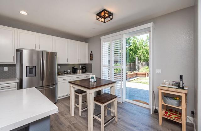 3417 River Shoal Avenue, Sacramento CA: https://media.crmls.org/mediaz/b31e37ab-05b8-47fb-8d9c-309f56c4be23.jpg