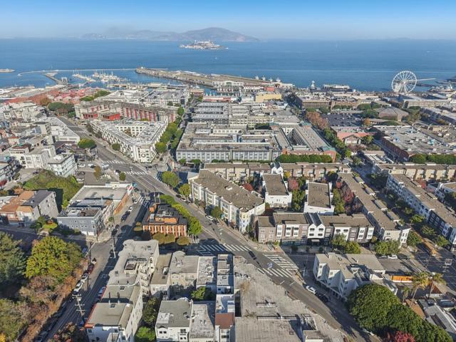 649651 Francisco St, San Francisco CA: https://media.crmls.org/mediaz/b31e4669-5b01-48e6-896f-0fb74bc3603c.jpg