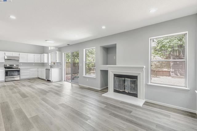 5132 Pioneer Way, Antioch CA: https://media.crmls.org/mediaz/b31ed668-2394-4d6a-ba9f-e19b9f03733b.jpg