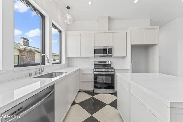 Image 45 of 93 For 532 Corte Corrida