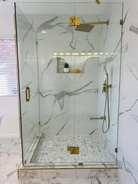 6916 Graham Avenue, Newark CA: https://media.crmls.org/mediaz/b31f7f9c-d89e-4f6e-a7e0-9d05ac94faa2.jpg