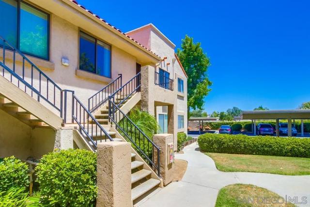 8488 New Salem St, San Diego CA: https://media.crmls.org/mediaz/b31ff029-7e69-42d3-8aea-733f8b960f26.jpg