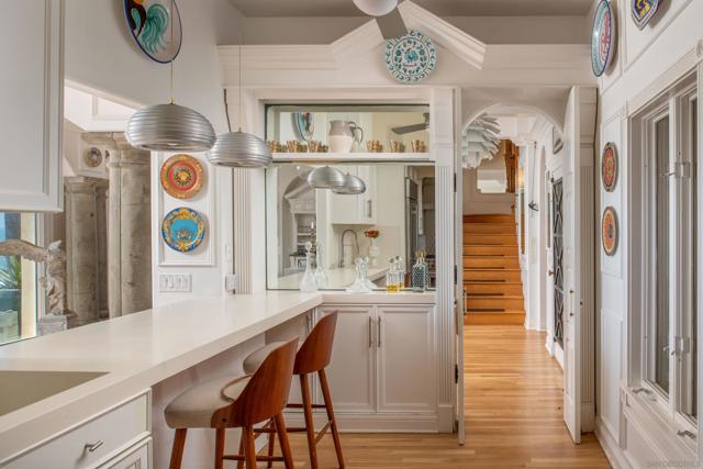 5143 Shore Drive, Carlsbad CA: https://media.crmls.org/mediaz/b3200032-ecab-4883-b62c-5f7798c7490b.jpg