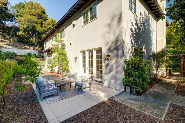 2855 Churchill Drive, Hillsborough CA: https://media.crmls.org/mediaz/b3200f5b-5d56-4d65-ae2e-95d970654530.jpg