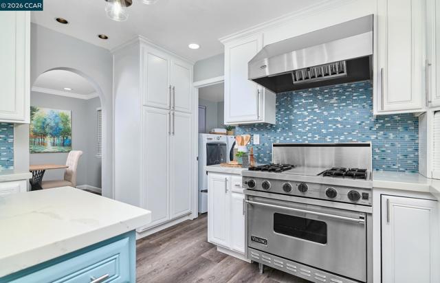 Image 10 of 43 For 23 Capistrano Ct