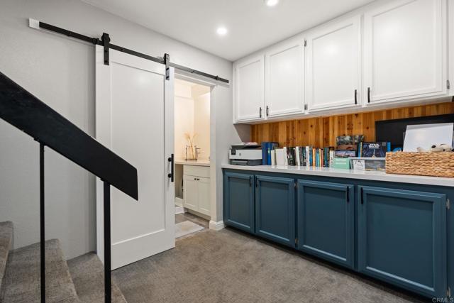 Detail Gallery Image 17 of 40 For 5987 Gaines St, San Diego,  CA 92110 - 2 Beds | 2/1 Baths