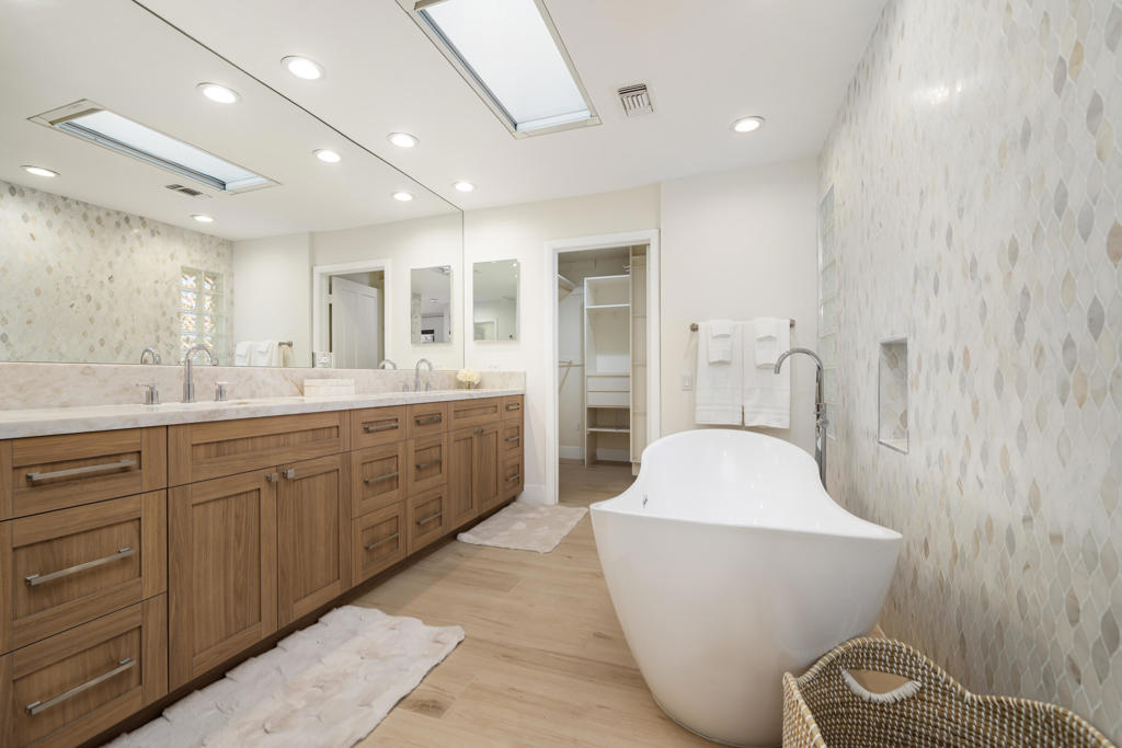 MLS #219149396DA image #24