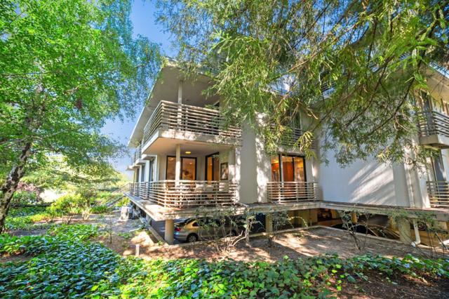 1100 Sharon Park Drive, Menlo Park CA: https://media.crmls.org/mediaz/b321599e-83b6-44a7-b8e2-852dfbc9ef21.jpg