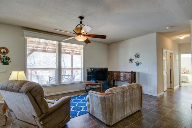 17997 Del Puerto Canyon Road, Patterson CA: https://media.crmls.org/mediaz/b32232d3-cb5c-4eb9-92e5-a6cbe284c19f.jpg