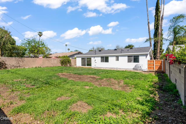 8751 Odessa Avenue, North Hills CA: https://media.crmls.org/mediaz/b32296bf-b1b3-455b-bae6-394c996a2754.jpg