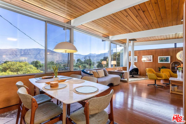 8554 Day Street, Sunland CA: https://media.crmls.org/mediaz/b322bba9-835c-4cf8-9d8b-4063c46d62df.jpg
