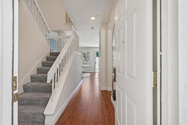 595 Shoal Circle,  CA: https://media.crmls.org/mediaz/b3231292-8001-4779-bf05-a64e2c2f086b.jpg