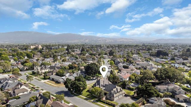 8 Los Laureles Avenue, Salinas CA: https://media.crmls.org/mediaz/b32329ac-2a96-4e0c-94c8-840178daf0f2.jpg