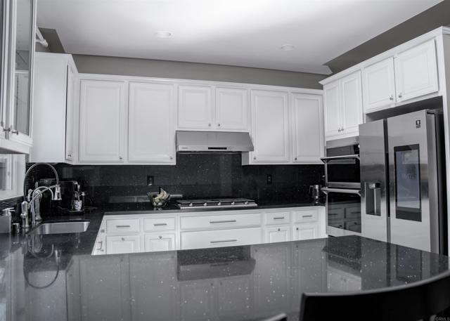 2361 Paseo Los Gatos, Chula Vista CA: https://media.crmls.org/mediaz/b3232bfd-1f9d-4354-9701-fb7ed16c6b16.jpg