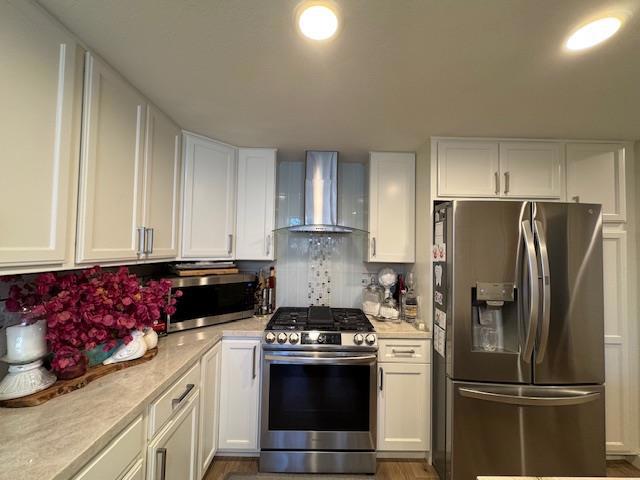7133 Via Solana, San Jose CA: https://media.crmls.org/mediaz/b3233905-d06a-459c-9c76-ab87a1e7a64e.jpg