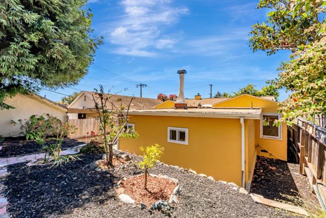 604 Key Boulevard, Richmond CA: https://media.crmls.org/mediaz/b3255484-3c94-480c-8137-11b41d8db73b.jpg
