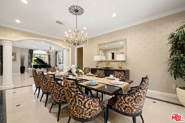 2855 Oak Knoll Drive, Diamond Bar CA: https://media.crmls.org/mediaz/b32603c4-e19d-4d11-8884-14dfbe219afc.jpg