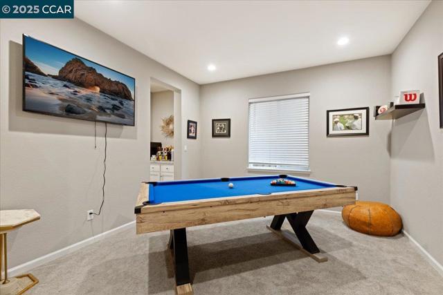 369 Parkfield Way, Oakley CA: https://media.crmls.org/mediaz/b3262305-d33a-44e9-be64-d04fc9080f3d.jpg