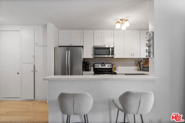 8630 Falmouth Avenue, Playa del Rey CA: https://media.crmls.org/mediaz/b3268e5d-7e44-4ad5-b8f1-3d0d75383413.jpg