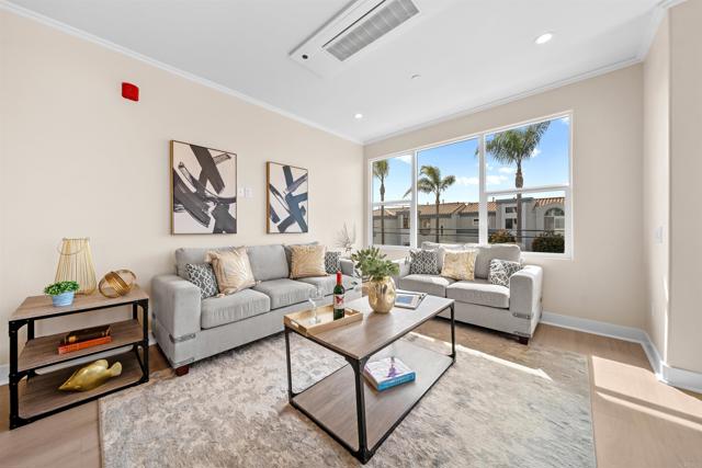 812 N Cleveland Street, Oceanside CA: https://media.crmls.org/mediaz/b326e1a4-633a-4b3a-a5ba-85dc7aa845ac.jpg