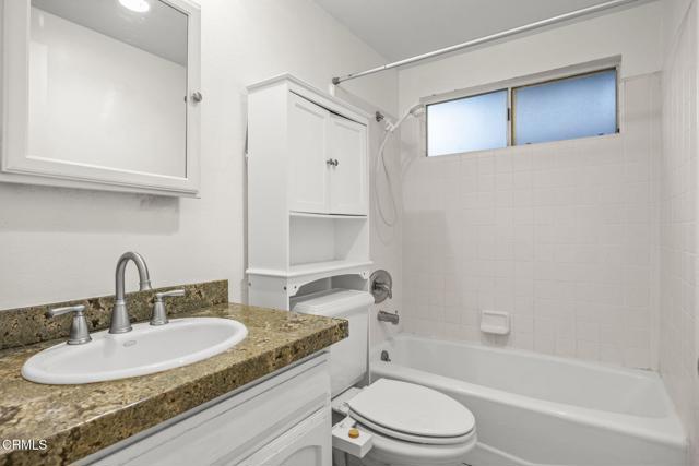 Detail Gallery Image 17 of 48 For 124 San Clemente Ave, Oxnard,  CA 93035 - 3 Beds | 3 Baths