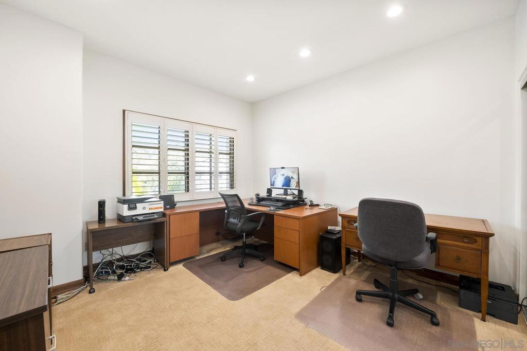 MLS #250041241SD image #39