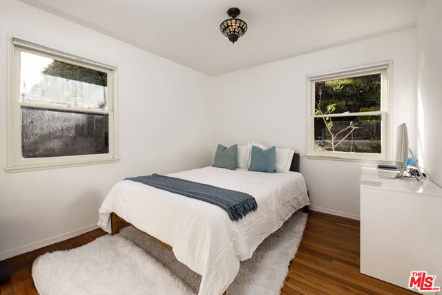 1274 San Miguel Avenue, Santa Barbara CA: https://media.crmls.org/mediaz/b327ea23-2e08-4cb1-8aba-97743bc3d222.jpg