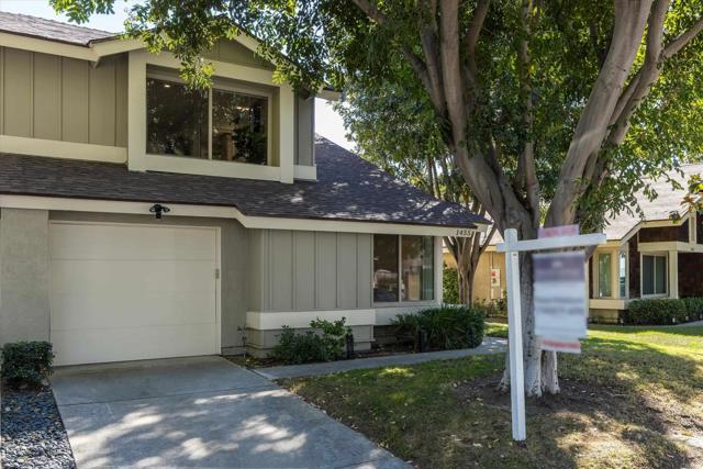 Detail Gallery Image 3 of 42 For 1455 Bridgeview Drive, San Diego,  CA 92105 - 3 Beds | 2 Baths