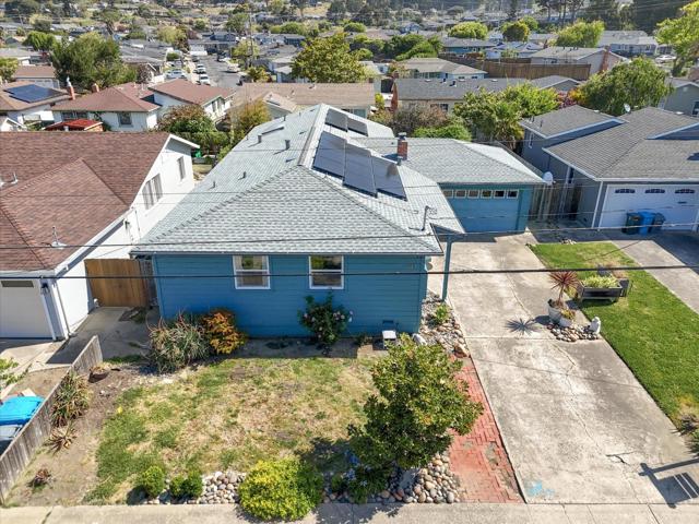 847 Arguello Boulevard, Pacifica CA: https://media.crmls.org/mediaz/b3294dba-e832-485f-ad99-c78759d6157f.jpg