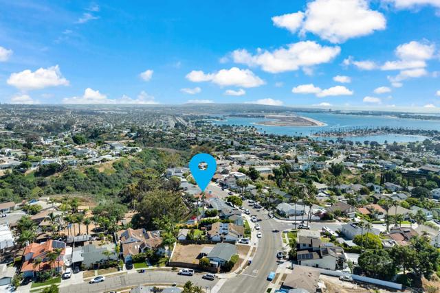 3467 Shawnee Rd, San Diego CA: https://media.crmls.org/mediaz/b32979d4-3d2c-42de-b2eb-f4c5b794f8b2.jpg