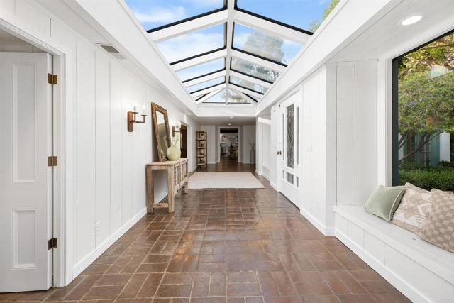 Detail Gallery Image 25 of 43 For 15306 Las Planideras, Rancho Santa Fe,  CA 92067 - 6 Beds | 3/1 Baths