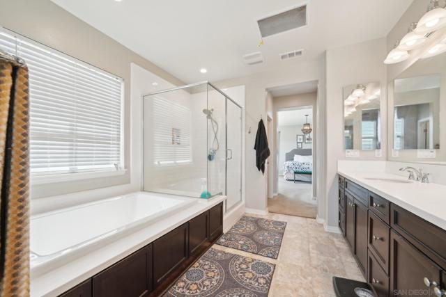 35473 Laurel Tree Ct, Winchester CA: https://media.crmls.org/mediaz/b32996de-a88a-4391-aa76-4384a0d9a3c7.jpg