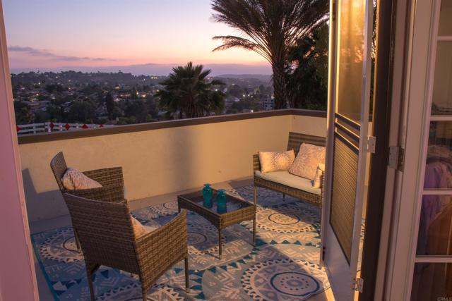 1682 Saddlehorn Drive, San Marcos CA: https://media.crmls.org/mediaz/b329dbfd-30b3-4847-b394-d7f78d82dd88.jpg