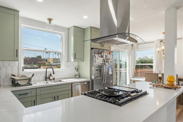 Detail Gallery Image 13 of 33 For 5535 Churchward St, San Diego,  CA 92114 - 3 Beds | 2 Baths