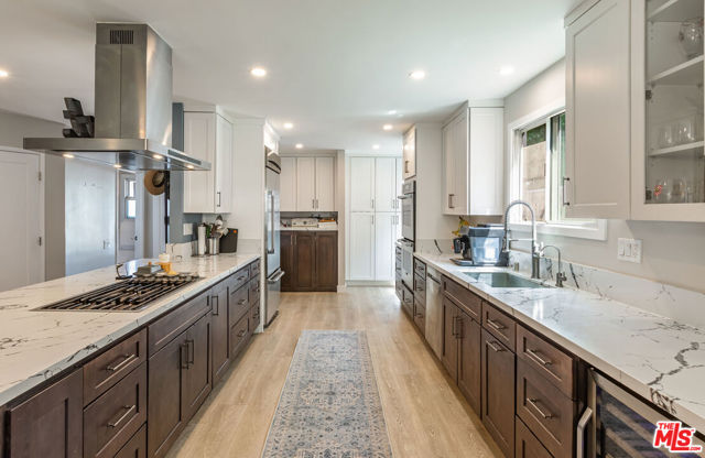 6941 Scarborough Peak Drive, West Hills CA: https://media.crmls.org/mediaz/b32a88a7-778f-42c8-975e-7c4436e1ca01.jpg