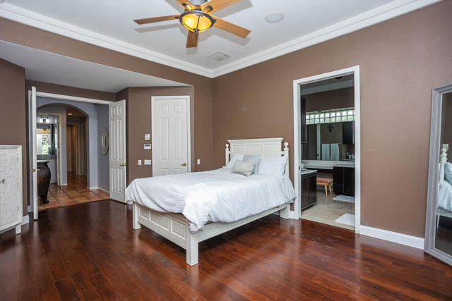 78970 Del Monte Court, La Quinta CA: https://media.crmls.org/mediaz/b32ad4ff-10c5-4861-b61f-fa45d7ccd1ef.jpg